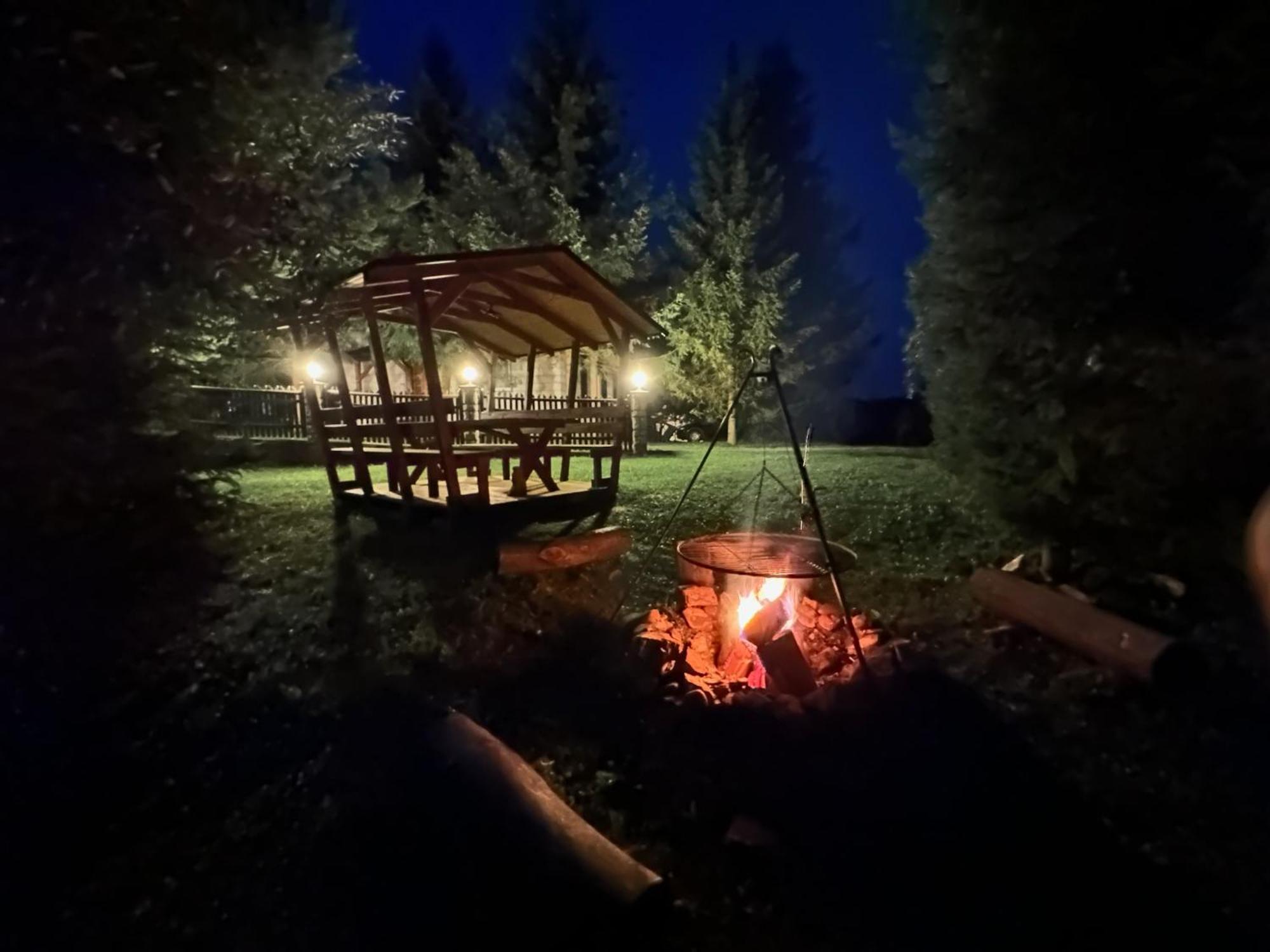 Urocza Chata Z Sauna W Bieszczadzkim Parku Krajobrazowym Буковиец Екстериор снимка